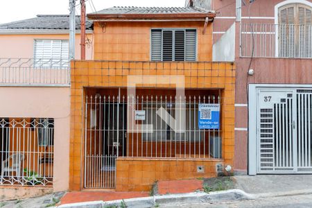 Casa à venda com 52m², 3 quartos e sem vaga Casa à venda com 52m², 3 quartos e sem vagaFachada