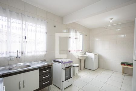 Apartamento para alugar com 100m², 2 quartos e 1 vaga Apartamento para alugar com 100m², 2 quartos e 1 vagaCozinha e Área de Serviço