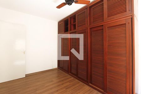 Quarto 1 de apartamento para alugar com 2 quartos, 64m² em Passo D’areia, Porto Alegre