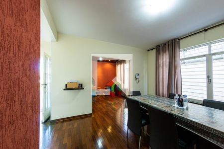 Sala  de casa à venda com 3 quartos, 300m² em Vila Zelina, São Paulo
