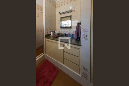 Casa à venda com 300m², 3 quartos e 4 vagasBanheiro 