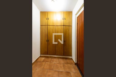 Casa à venda com 300m², 3 quartos e 4 vagasGaragem 