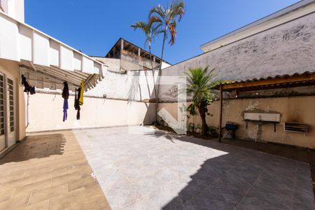 Casa à venda com 300m², 3 quartos e 4 vagasQuintal 