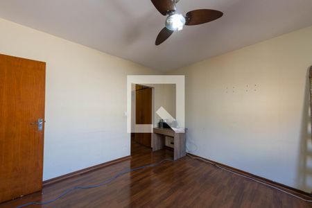 Casa à venda com 300m², 3 quartos e 4 vagasSuíte