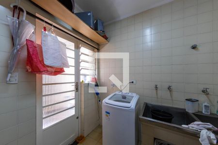 Casa à venda com 300m², 3 quartos e 4 vagasÁrea de Serviço