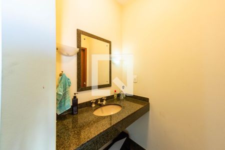 Lavabo  de casa à venda com 3 quartos, 300m² em Vila Zelina, São Paulo