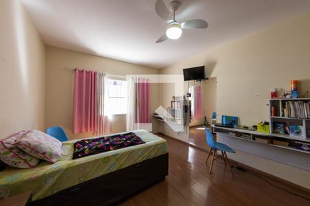 Casa à venda com 300m², 3 quartos e 4 vagasQuarto 2