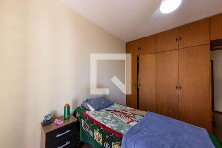 Casa à venda com 300m², 3 quartos e 4 vagasQuarto 