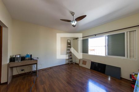 Casa à venda com 300m², 3 quartos e 4 vagasSuíte