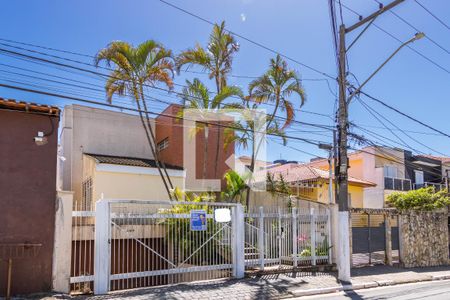 Casa à venda com 300m², 3 quartos e 4 vagasFachada 