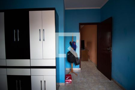 Casa à venda com 172m², 3 quartos e 4 vagasQuarto 2