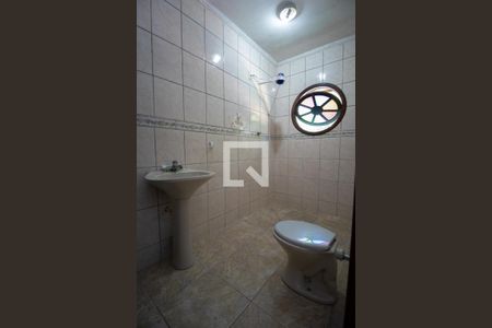 Casa à venda com 172m², 3 quartos e 4 vagasSuite - banheiro