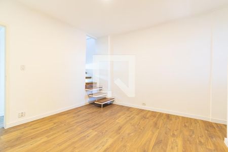 Sala  de casa à venda com 2 quartos, 210m² em Vila do Encontro, São Paulo