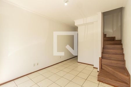 Sala de casa de condomínio para alugar com 2 quartos, 63m² em Guaratiba, Rio de Janeiro
