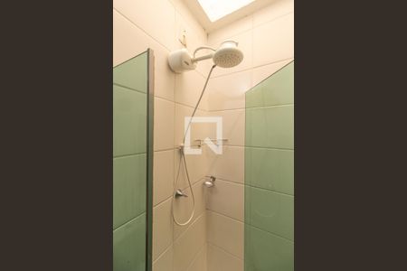 Casa de condomínio para alugar com 63m², 2 quartos e 1 vaga Casa de condomínio para alugar com 63m², 2 quartos e 1 vagaDetalhe do Banheiro