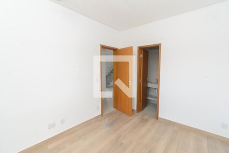 Apartamento à venda com 130m², 3 quartos e 2 vagas Apartamento à venda com 130m², 3 quartos e 2 vagasSuíte