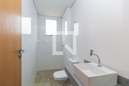 Banheiro de apartamento à venda com 4 quartos, 166m² em União, Belo Horizonte