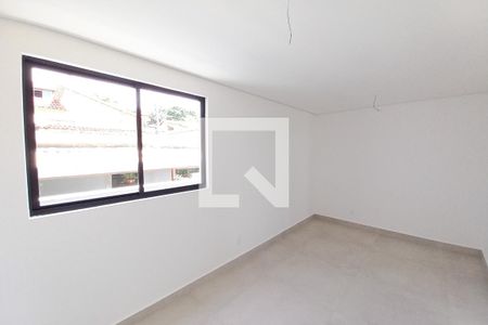 Sala de apartamento à venda com 3 quartos, 100m² em Planalto, Belo Horizonte