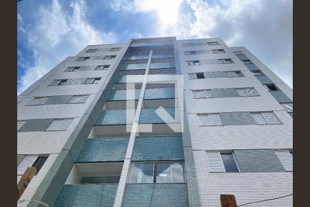 Apartamento à venda com 73m², 3 quartos e 2 vagasFachada