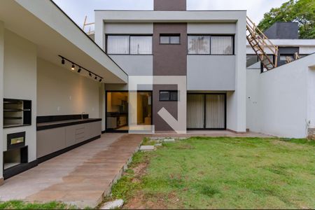 Casa de condomínio à venda com 208m², 3 quartos e 3 vagas Casa de condomínio à venda com 208m², 3 quartos e 3 vagasÁrea Gourmet - Quintal