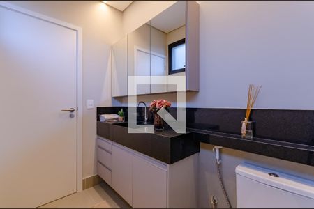 Casa de condomínio à venda com 208m², 3 quartos e 3 vagas Casa de condomínio à venda com 208m², 3 quartos e 3 vagasBanheiro suíte