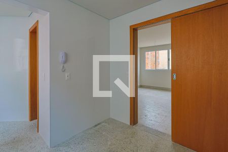 Apartamento à venda com 83m², 3 quartos e 2 vagasCozinha