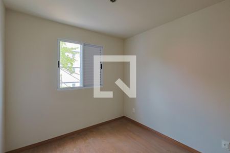 Apartamento à venda com 83m², 3 quartos e 2 vagasQuarto 2