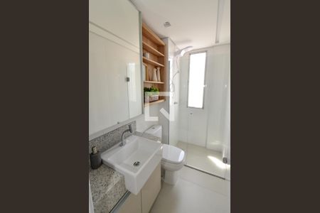 Apartamento à venda com 82m², 3 quartos e 2 vagas Apartamento à venda com 82m², 3 quartos e 2 vagasBanheiro Social