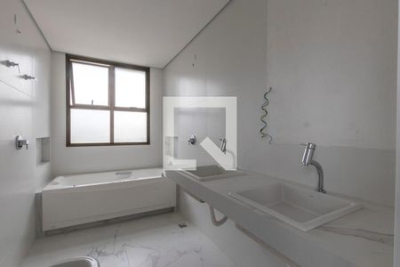 Apartamento à venda com 363m², 4 quartos e 4 vagasBanheiro