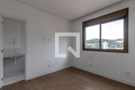 Apartamento à venda com 363m², 4 quartos e 4 vagasSuíte 3