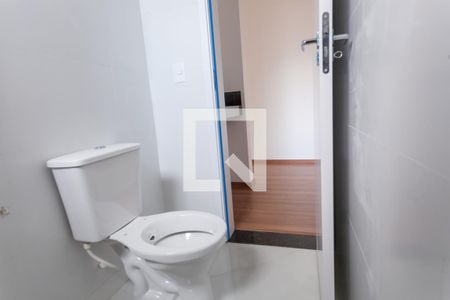 Apartamento à venda com 66m², 2 quartos e 1 vagaBanheiro Social