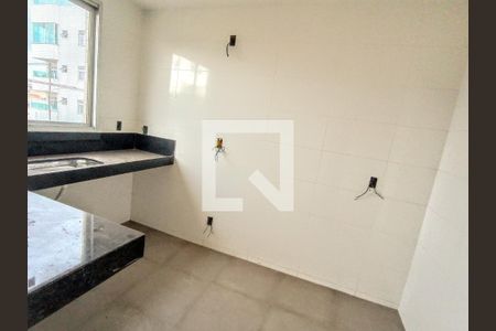 Apartamento à venda com 3 quartos, 74m² em Cabral, Contagem
