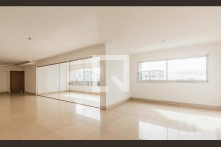 Apartamento à venda com 4 quartos, 216m² em Vila da Serra, Nova Lima