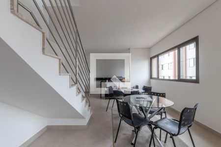 Sala de apartamento à venda com 1 quarto, 89m² em Lourdes, Belo Horizonte