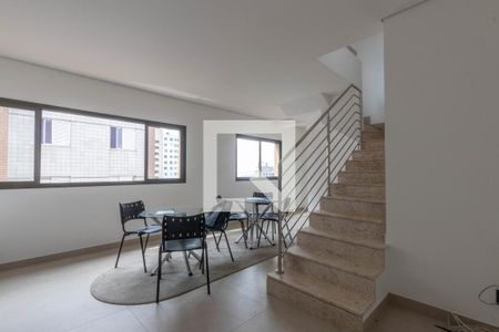 Sala de apartamento à venda com 1 quarto, 89m² em Lourdes, Belo Horizonte