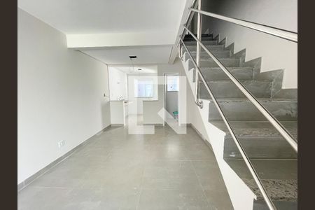Sala de casa à venda com 2 quartos, 65m² em Planalto, Belo Horizonte