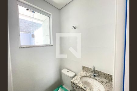 Casa à venda com 65m², 2 quartos e 1 vagaLavabo
