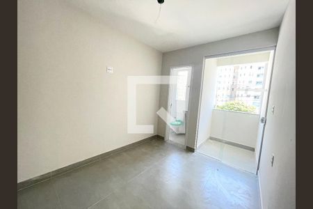 Casa à venda com 65m², 2 quartos e 1 vagaQuarto com suíte e varanda