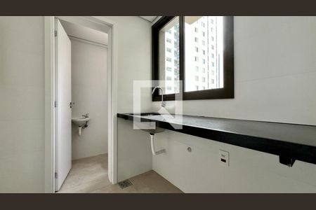 Apartamento à venda com 107m², 3 quartos e 2 vagas Apartamento à venda com 107m², 3 quartos e 2 vagasÁrea de Serviço