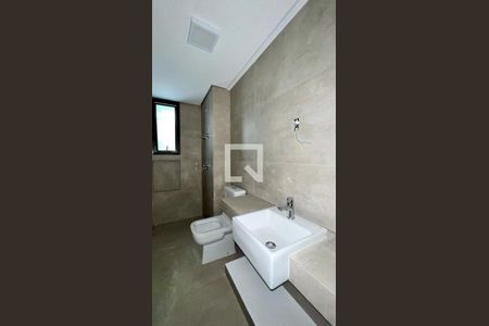 Apartamento à venda com 107m², 3 quartos e 2 vagas Apartamento à venda com 107m², 3 quartos e 2 vagasBanheiro da suíte