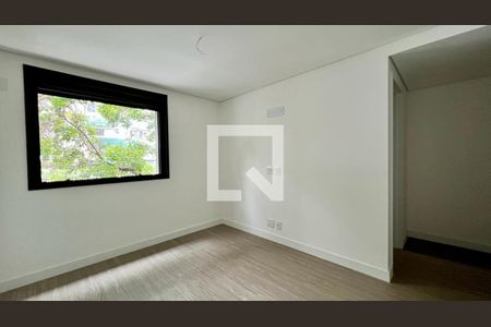 Apartamento à venda com 107m², 3 quartos e 2 vagas Apartamento à venda com 107m², 3 quartos e 2 vagasSuíte