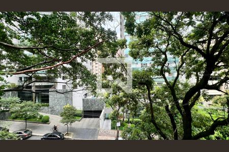 Apartamento à venda com 107m², 3 quartos e 2 vagas Apartamento à venda com 107m², 3 quartos e 2 vagasVista da Suíte