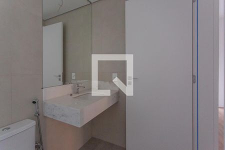Apartamento à venda com 174m², 4 quartos e 4 vagas Apartamento à venda com 174m², 4 quartos e 4 vagasBanheiro da Suíte 2