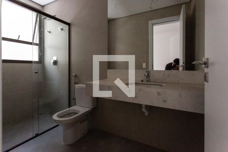 Apartamento à venda com 174m², 4 quartos e 4 vagas Apartamento à venda com 174m², 4 quartos e 4 vagasBanheiro da Suíte 1