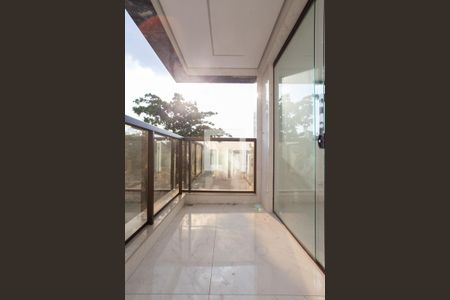 Varanda da Sala de apartamento à venda com 4 quartos, 132m² em Indaiá, Belo Horizonte