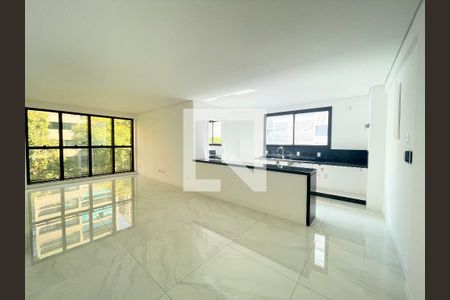 Sala de apartamento à venda com 3 quartos, 106m² em Funcionários, Belo Horizonte