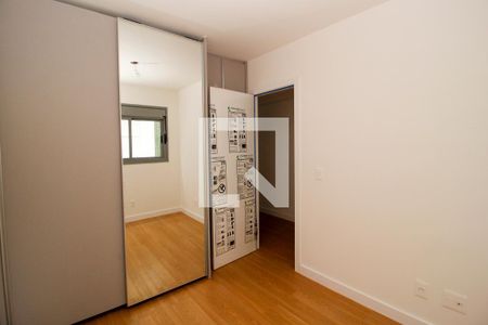 Apartamento à venda com 172m², 3 quartos e 3 vagas Apartamento à venda com 172m², 3 quartos e 3 vagasQuarto