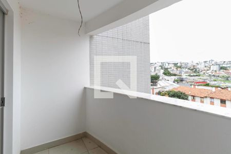 Varanda da sala de apartamento à venda com 3 quartos, 72m² em Santa Terezinha, Belo Horizonte