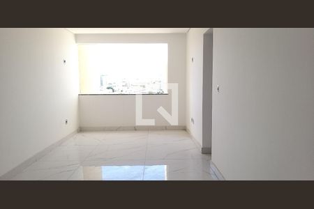 Apartamento à venda com 2 quartos, 60m² em Caiçaras, Belo Horizonte
