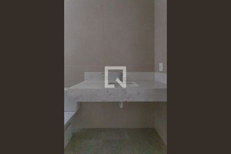 Apartamento à venda com 145m², 4 quartos e 4 vagasBanheiro da Suíte 1